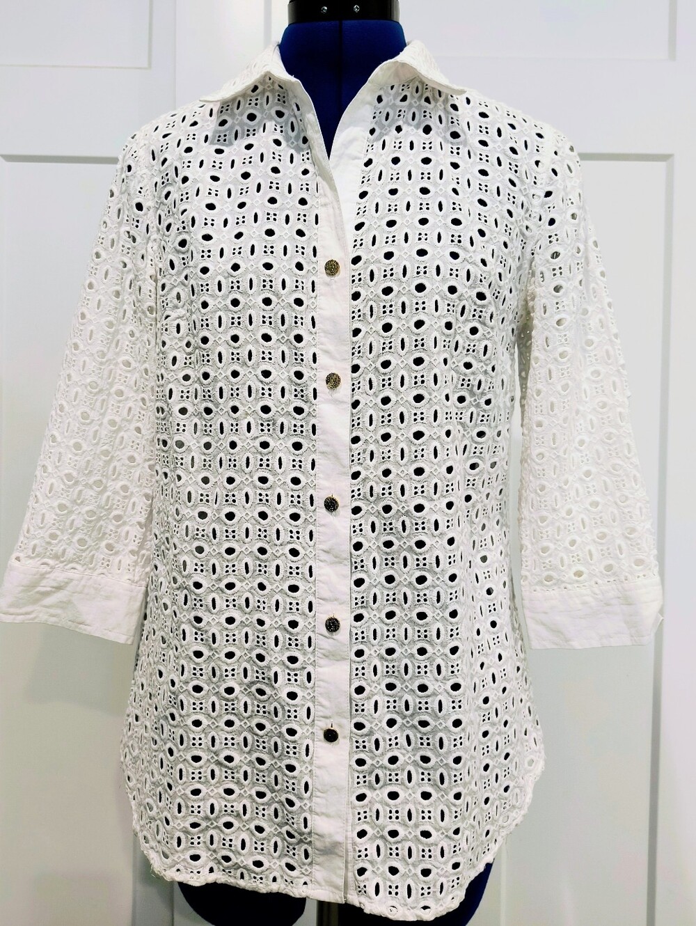 Anne Klein White Eyelet Button-Down Shirt